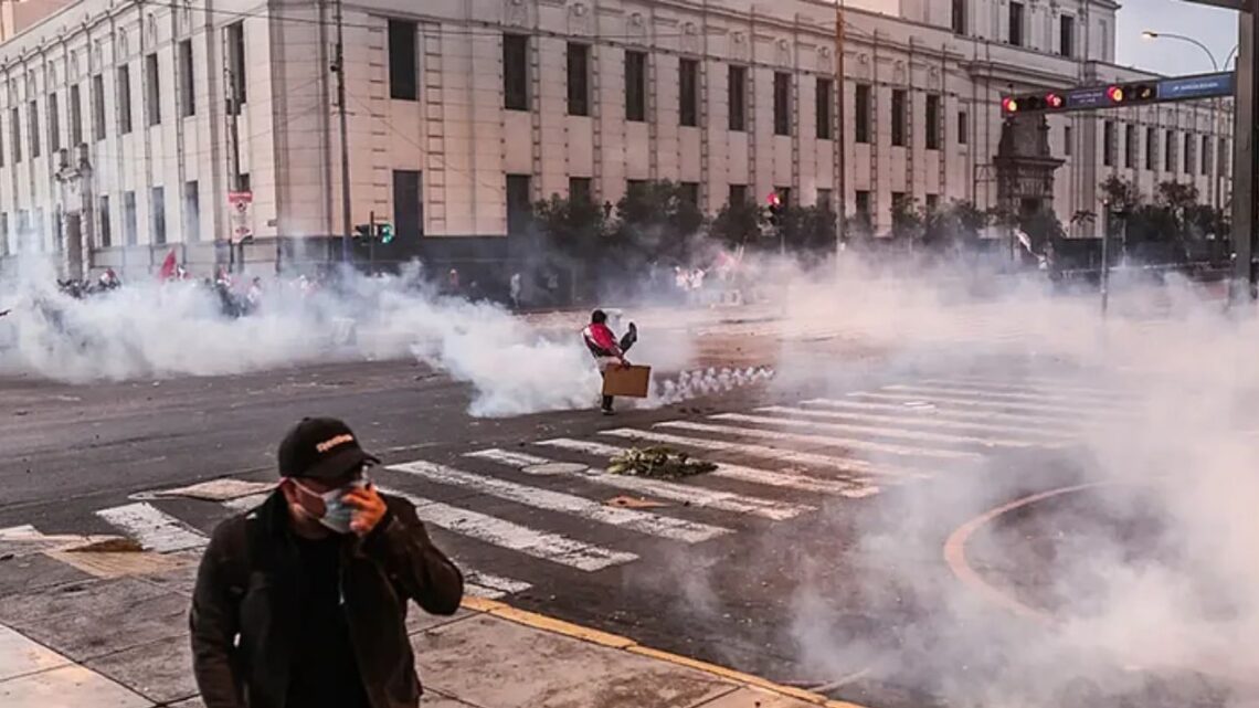 Gen Z In Peru Mobilizes- Deadly Clashes, Tear Gas, And Calls For Government Overhaul