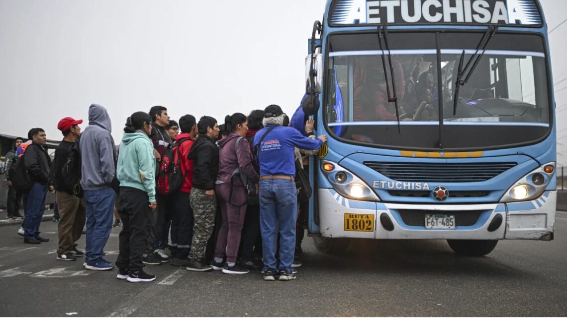 Tensions Rise In Peru As Minister Malaver Dismisses Truckers’ Protests Despite Fatal Attacks