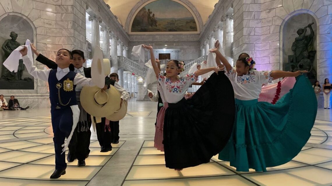 Utah’s Peruvian Community Celebrates Día de La Marinera With Traditional Dance At The Capitol